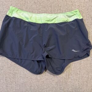 Saucony Outpace Run Dry Lined Running Shorts XL Black/Lime